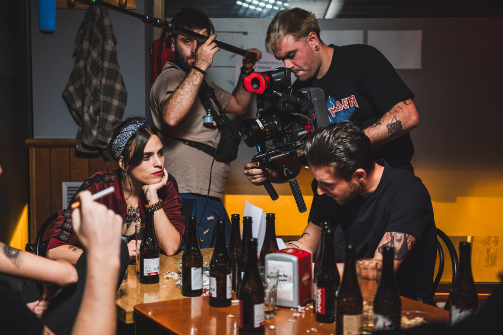 miguel casanova, jone laspiur, no te verán correr, corto thriller, corto aragonés, corto zaragoza, rodaje zaragoza noche, corto grupo de amigos, Guillem Barbosa, Borja Soler, Víctor Rebull, Sandra Martín, Rafa Delacroix, Fernando Rojo, María José Moreno, Barbecho Productions, cine aragonés, audiovisual aragonés