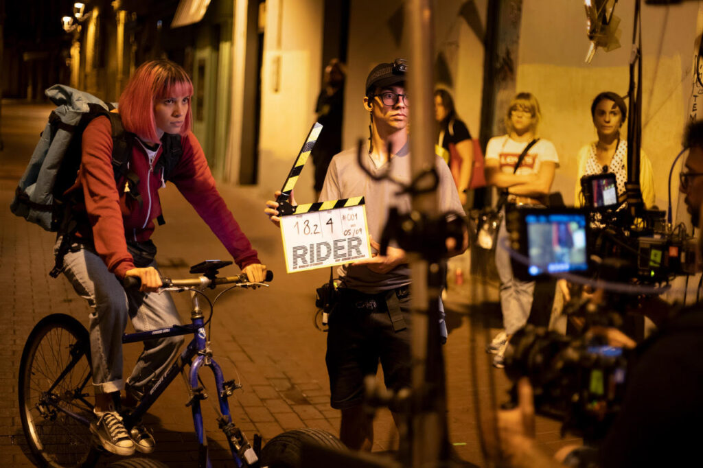 peli rider, rider, película rider, nacho estaregui, profesor CPA, cine aragonés, centuria films, peli aragonesa, peli española thriller, película española, ignacio lasierra, peli ciclista, jaime garcia machín, actriz mariela martínez
