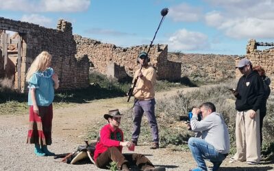 Enrique Novials rueda en Cardiel el corto western ‘The Bounty Hunter’