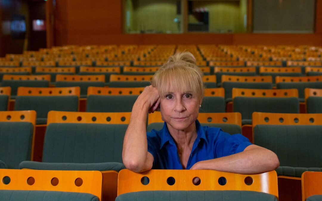 Leonor Bruna: Un perro andaluz es una escuela para la vida a través del cine
