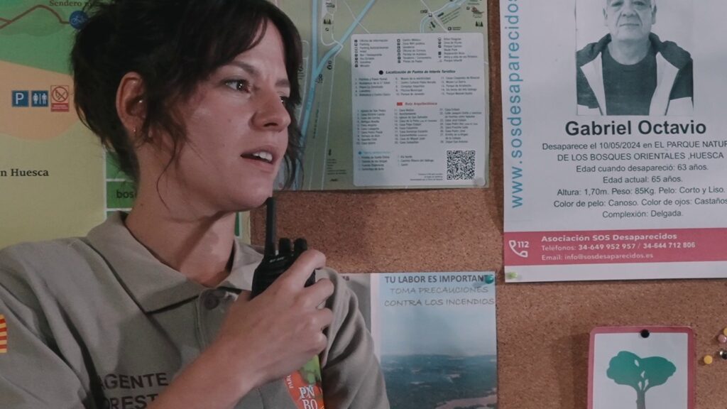 cortometraje, Jorge Aparicio, Entre un mar de árboles, salud mental, Biescas, Huesca, cine español, microteatro, Fundación Rey Ardid, Asociación Paso a Paso, prevención del suicidio, naturaleza, rodaje, actores, dirección de casting, La Ballena Producciones, estreno, Zaragoza, CPA Salduie, conciencia social, abandono familiar, walkie talkie, equipo de producción, cine y sociedad, cine independiente, paisajes de Aragón, cine aragonés, audiovisual aragonés