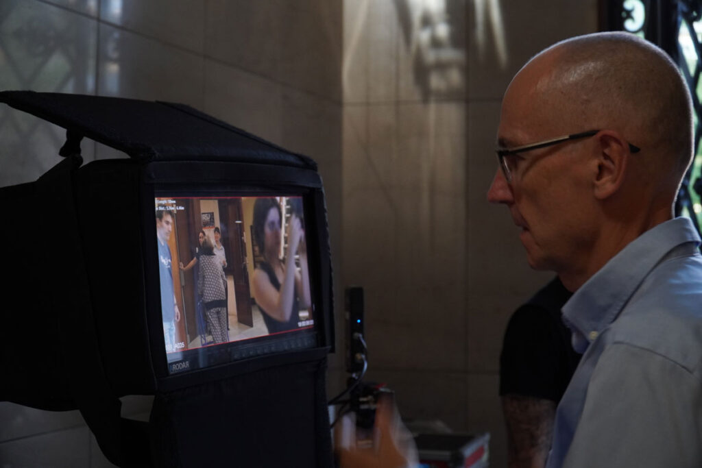 Luisa Gavasa y María José Moreno sellan la paz en el nuevo corto de José Manuel Herraiz